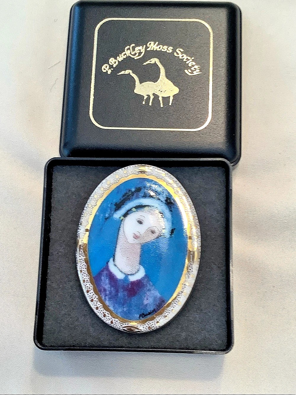 P Buckley Moss Blue Madonna brooch Portrait Brooch in Blue & Gold Like New